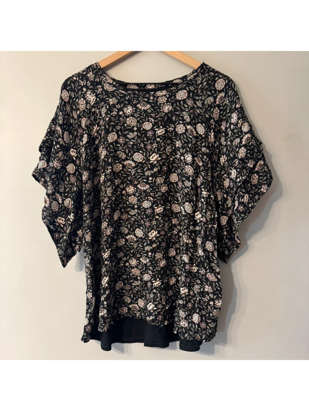 Maurice’s | floral dolman blouse | XL